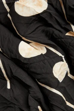 City Chic Black Line Print Tunic Top -Bold Fit Store 08d5d099 8203 42 611837 Z1 scaled