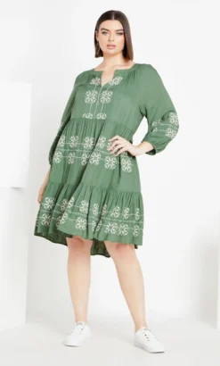 Avenue Green Lady Luxe Embroidered Dress